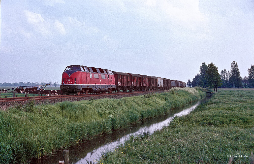 http://krolopfoto.de/railpix/images/db.1983/1983060203.jpg