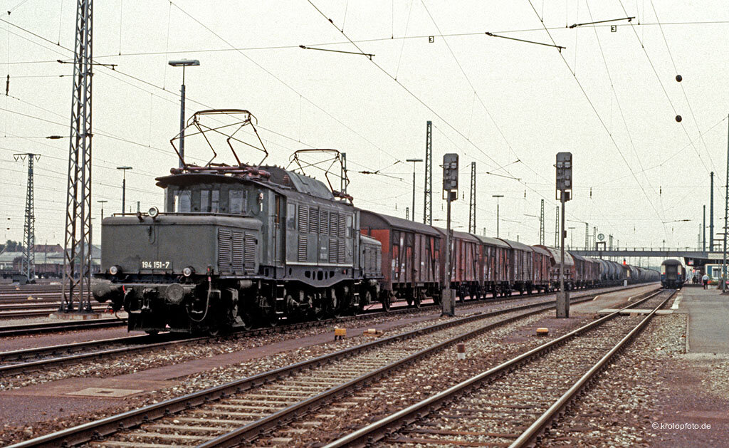 https://krolopfoto.de/railpix/images/db.1981/1981080701.jpg