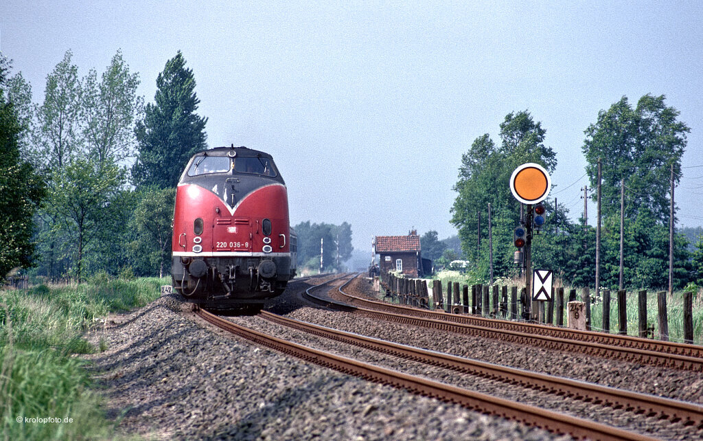 https://krolopfoto.de/railpix/images/db.1983/1983060204.jpg