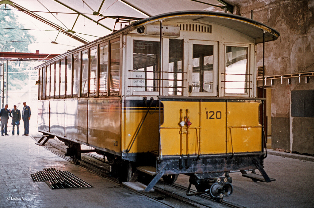 https://krolopfoto.de/railpix/images/tram/1981073013.jpg